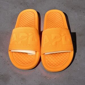 APL Women's Big Logo TechLoom Slide in Mango